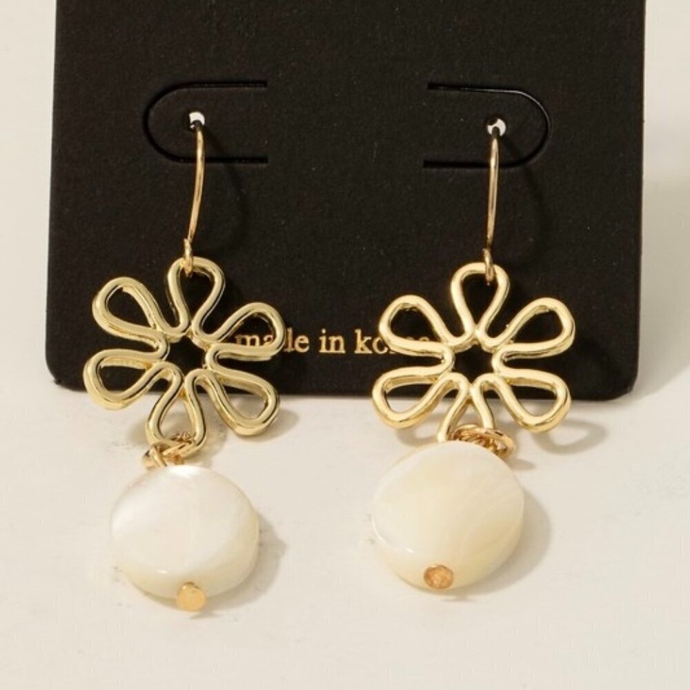 Layla Wire Flower Shell Drop Earrings